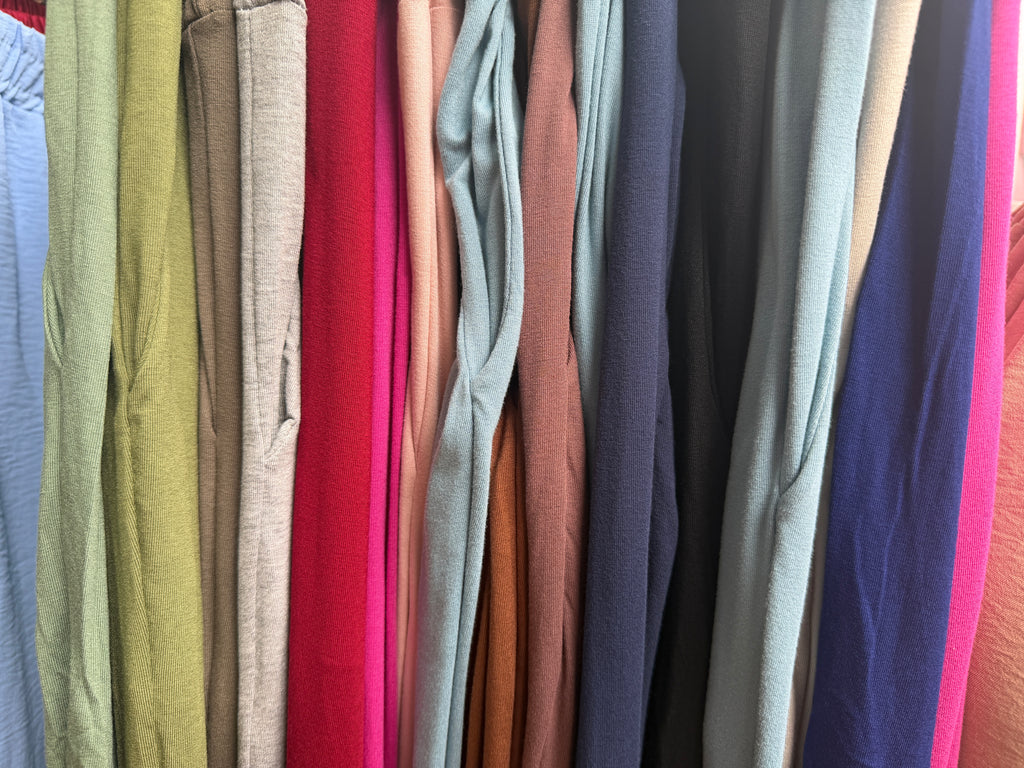 Calça Moletinho Corolido M G GG *Pacote: R$ 25  *Atacado: R$ 25